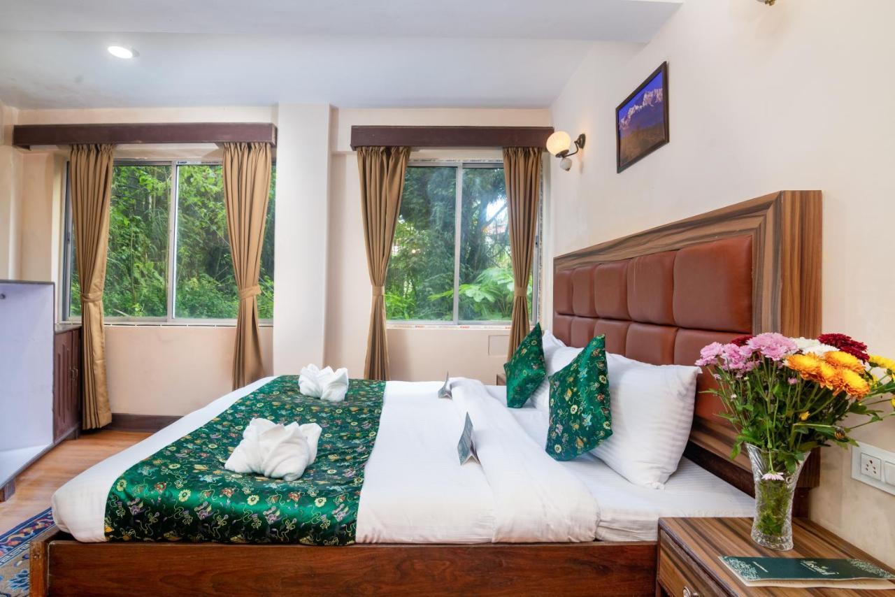 Muscatel Roma - 400 Mts From Mall Road Darjeeling  Bagian luar foto